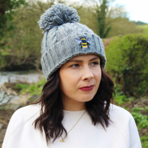 Women's Bumble Bee Chunky Cable Knit Thermal Bobble Hat